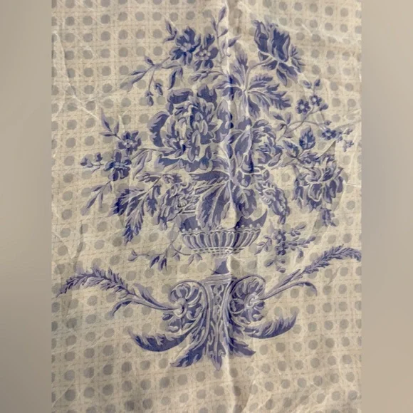 New Vintage Dior Silk Scarf - Picture 4 of 8